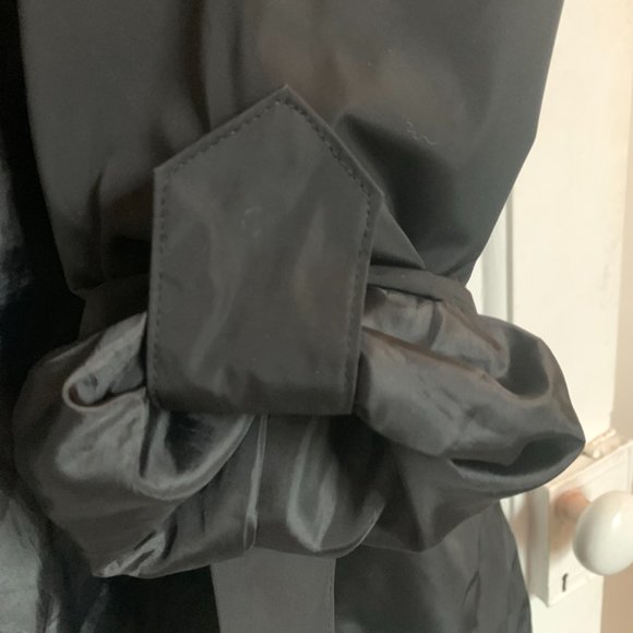 London Fog Raincoat - Picture 3 of 3